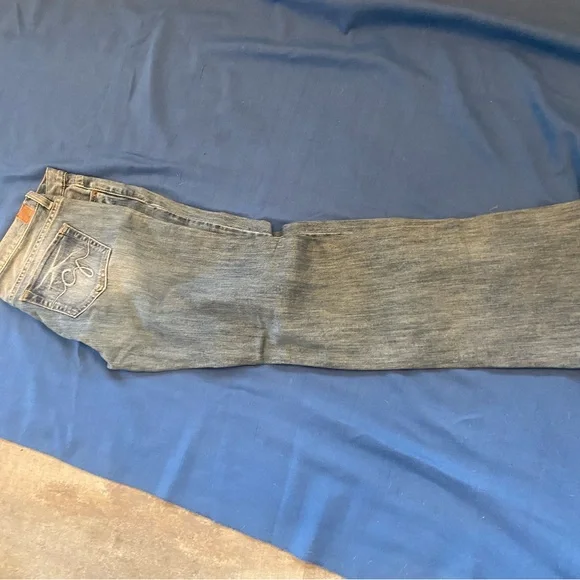 Guess Light Blue Denim Jeans - Picture 3 of 8